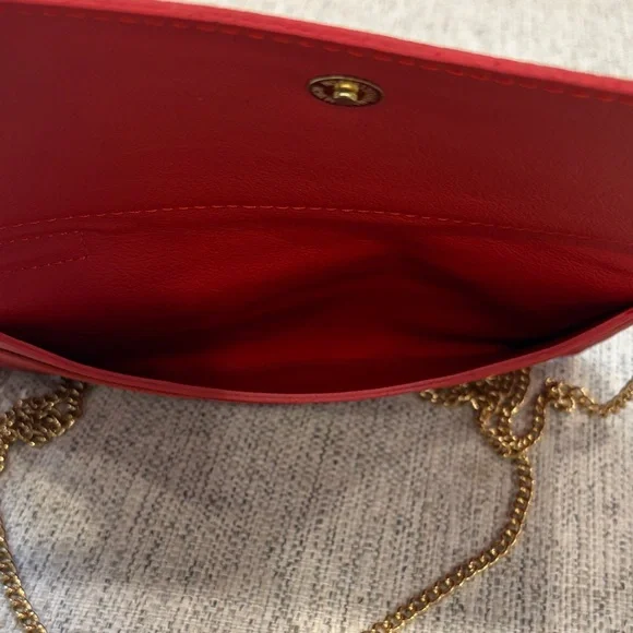 Pingree Red Clutch with Gold Chain - Picture 6 of 8